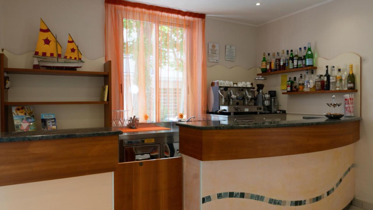 B&B Hotel Villa Nora Bellaria-Igea Marina Bagian luar foto