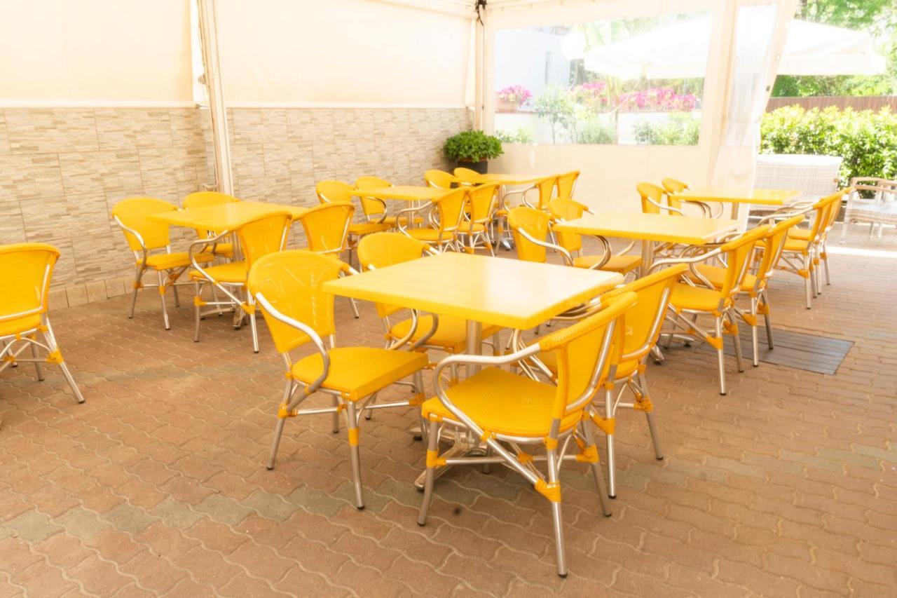 B&B Hotel Villa Nora Bellaria-Igea Marina Bagian luar foto