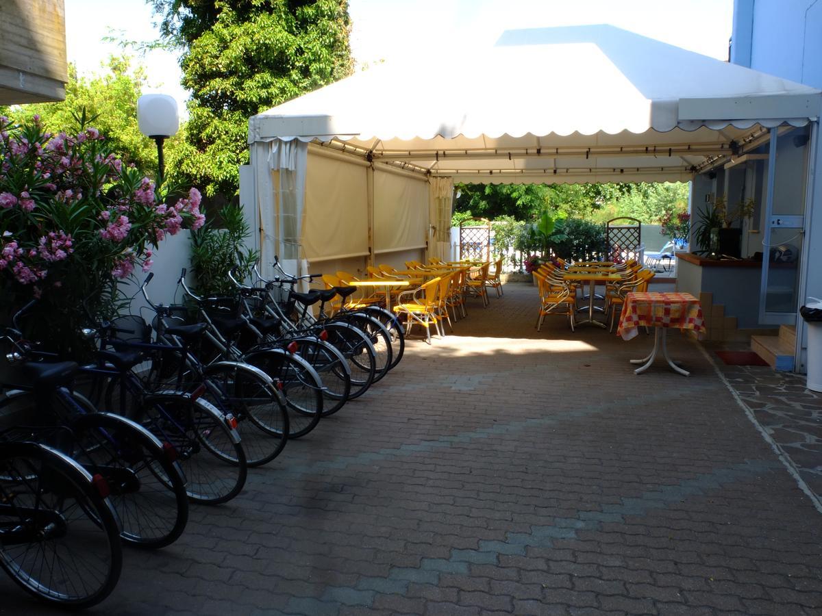 B&B Hotel Villa Nora Bellaria-Igea Marina Bagian luar foto